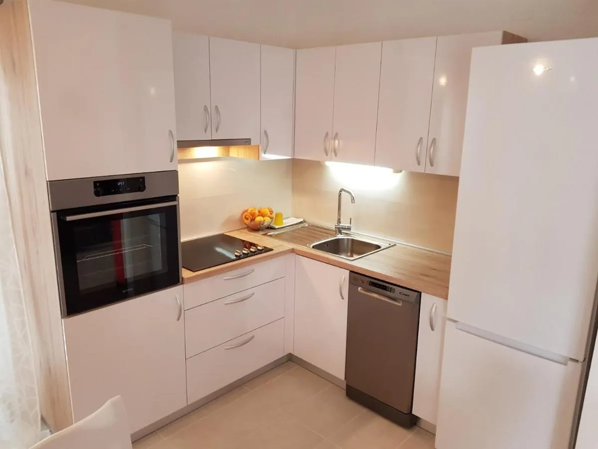 Apartment Barbat 4951A Rab Island 0*, Barbat na Rabu